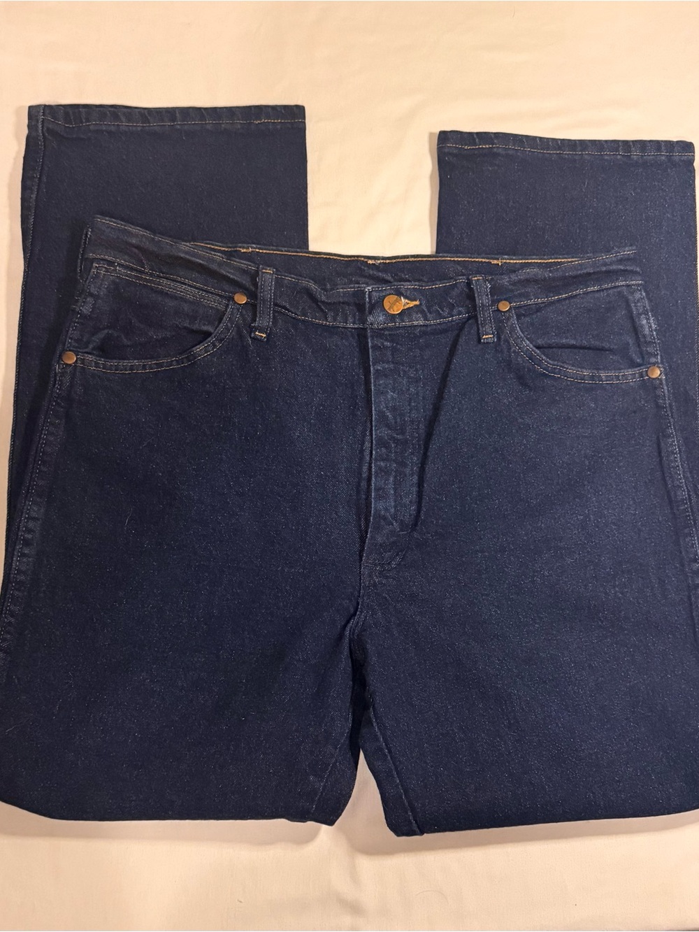 Wrangler Men's Deep Blue Straight Jeans